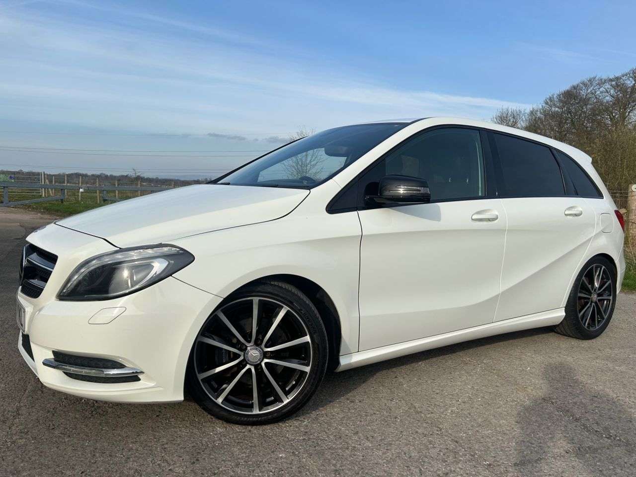 A 2013 MERCEDES-BENZ B-CLASS 1.5 B180 CDI Sport MPV 5dr Diesel Manual Euro 5 (s/s) (109 ps) A 2013 MERCEDES-BENZ B-CLASS 1.5 B180 CDI Sport MPV 5dr Diesel Manual Euro 5 (s/s) (109 ps)
