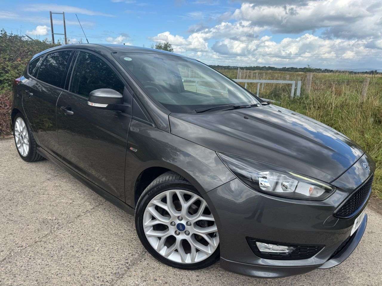 A 2017 FORD FOCUS 1.5 TDCi ST-Line Hatchback 5dr Diesel Manual Euro 6 (s/s) (120 ps) A 2017 FORD FOCUS 1.5 TDCi ST-Line Hatchback 5dr Diesel Manual Euro 6 (s/s) (120 ps)