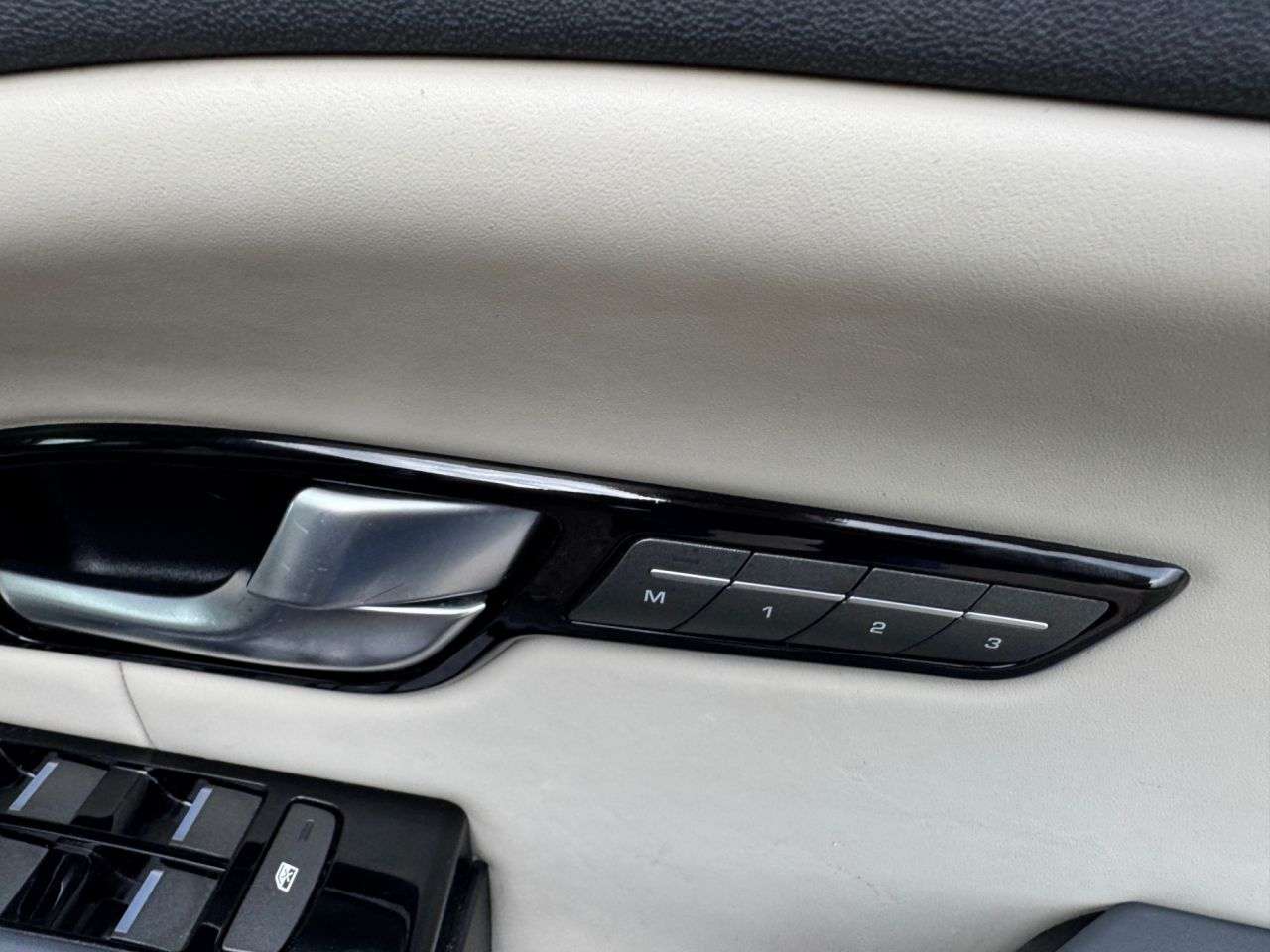 2016 LAND ROVER RANGE ROVER EVOQUE 2016 LAND ROVER RANGE ROVER EVOQUE