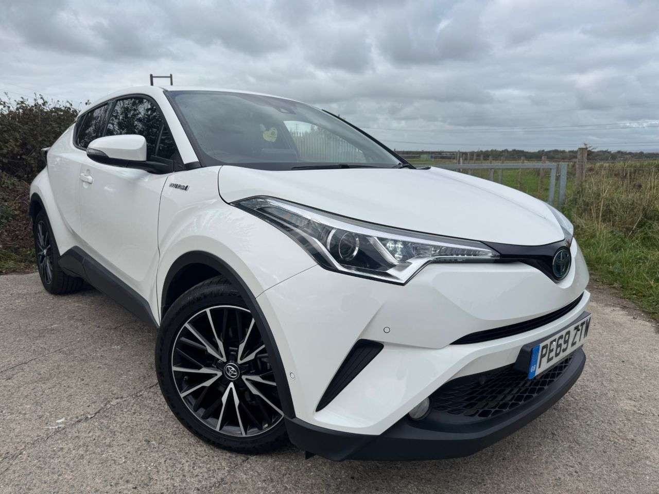 2019 TOYOTA C-HR 2019 TOYOTA C-HR