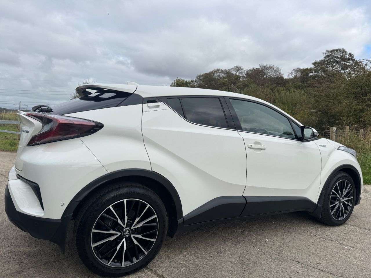 2019 TOYOTA C-HR 2019 TOYOTA C-HR