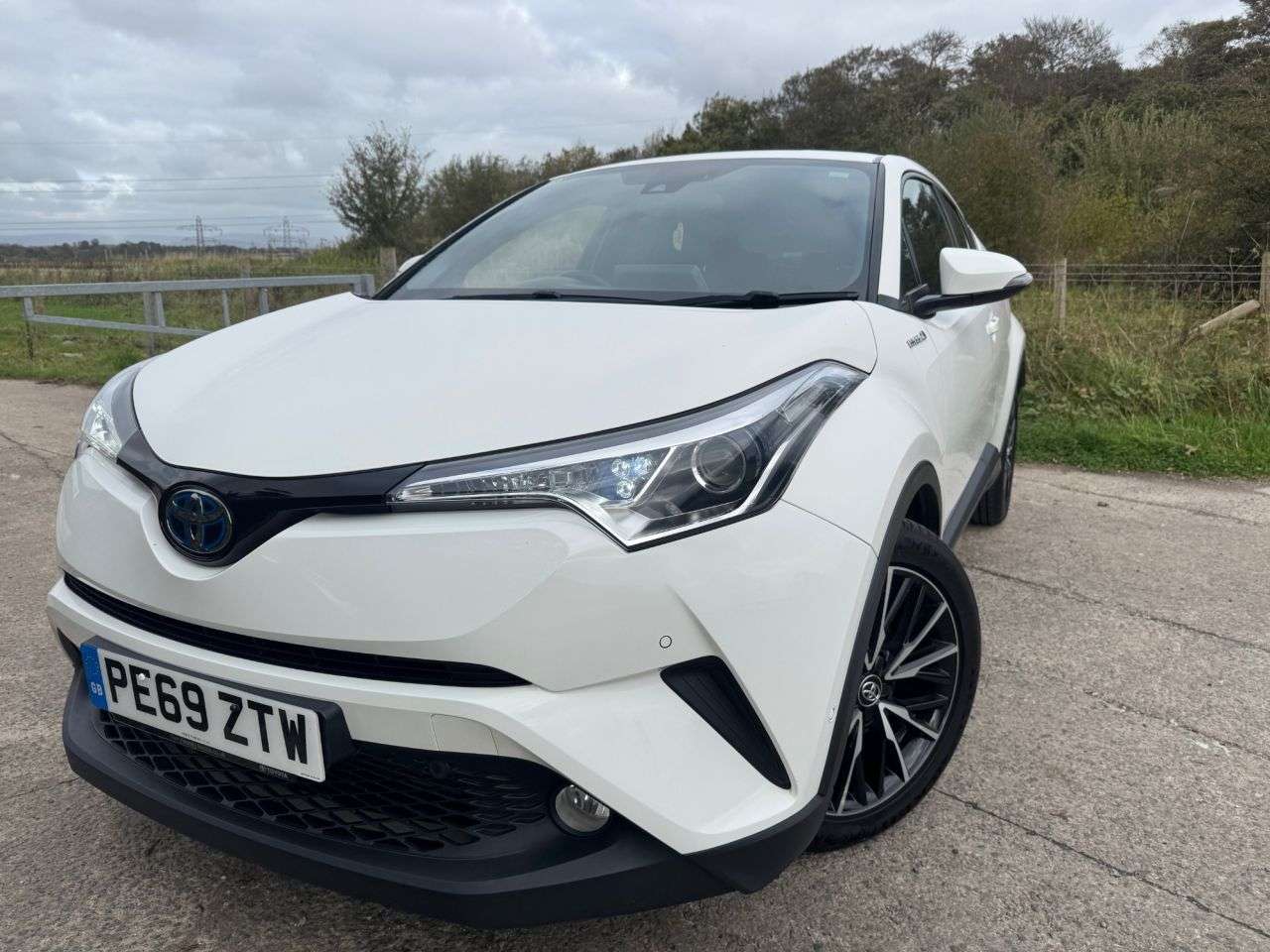 2019 TOYOTA C-HR 2019 TOYOTA C-HR