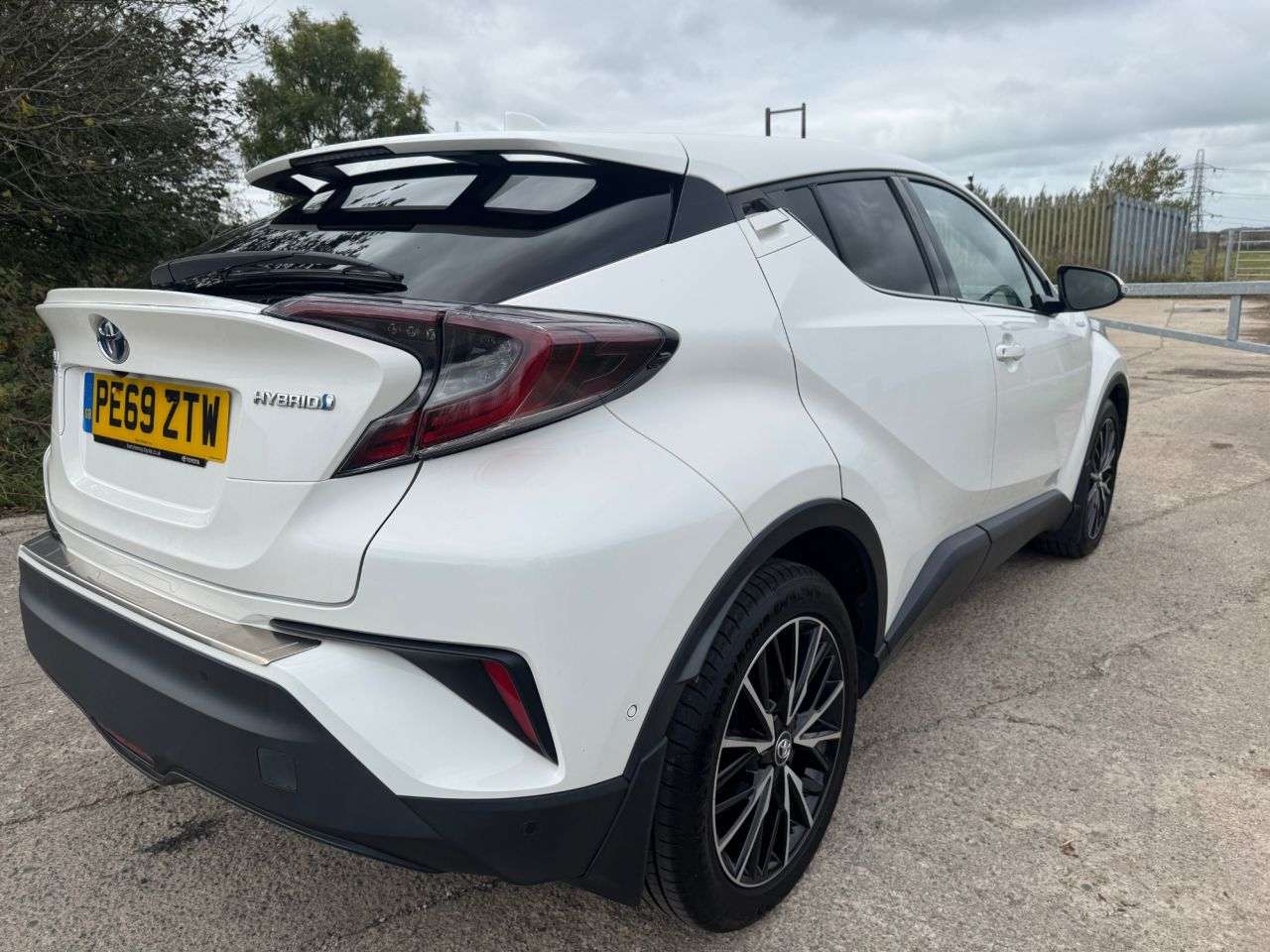 2019 TOYOTA C-HR 2019 TOYOTA C-HR