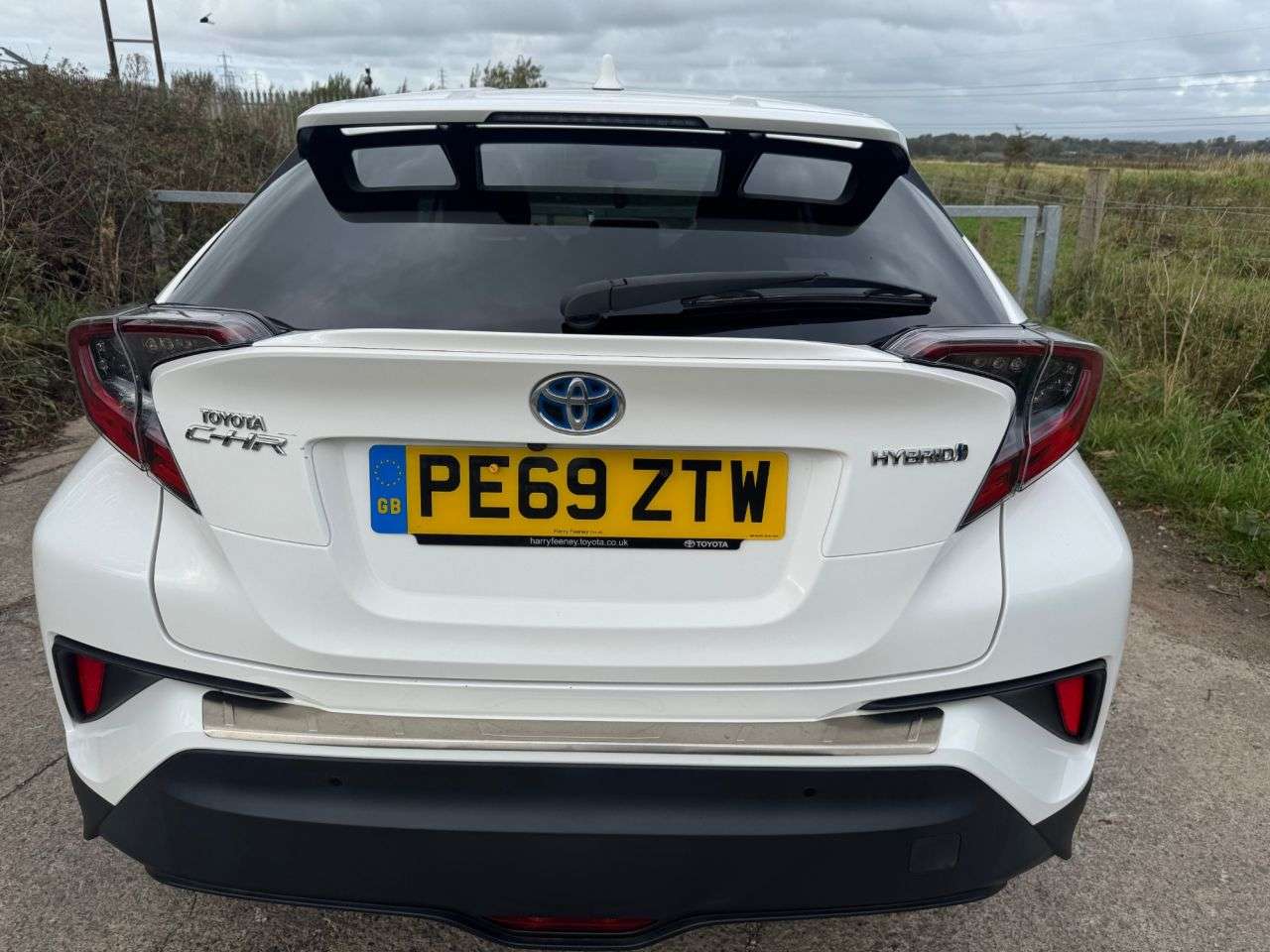 2019 TOYOTA C-HR 2019 TOYOTA C-HR