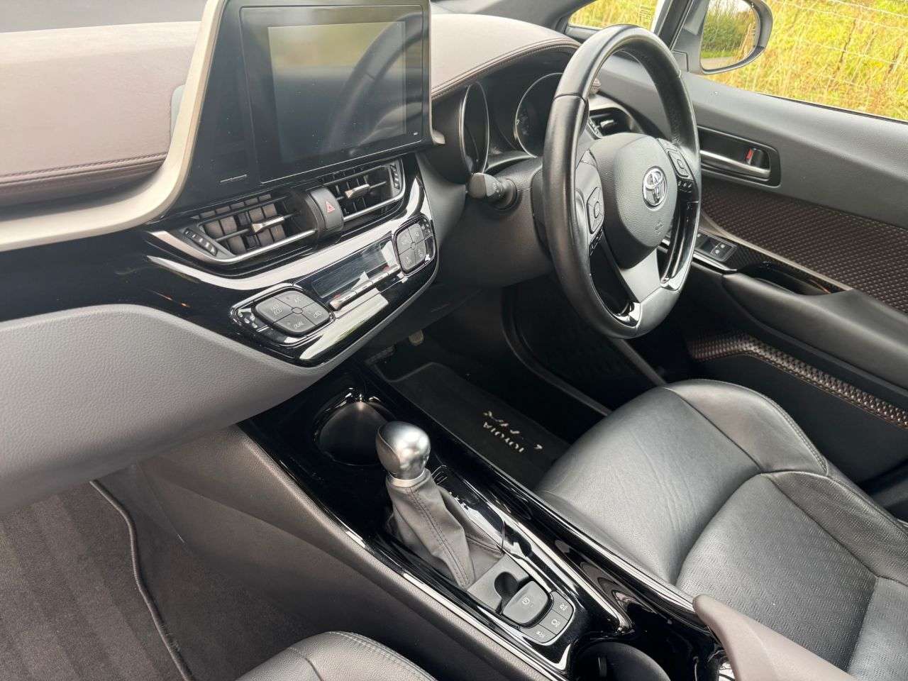 2019 TOYOTA C-HR 2019 TOYOTA C-HR