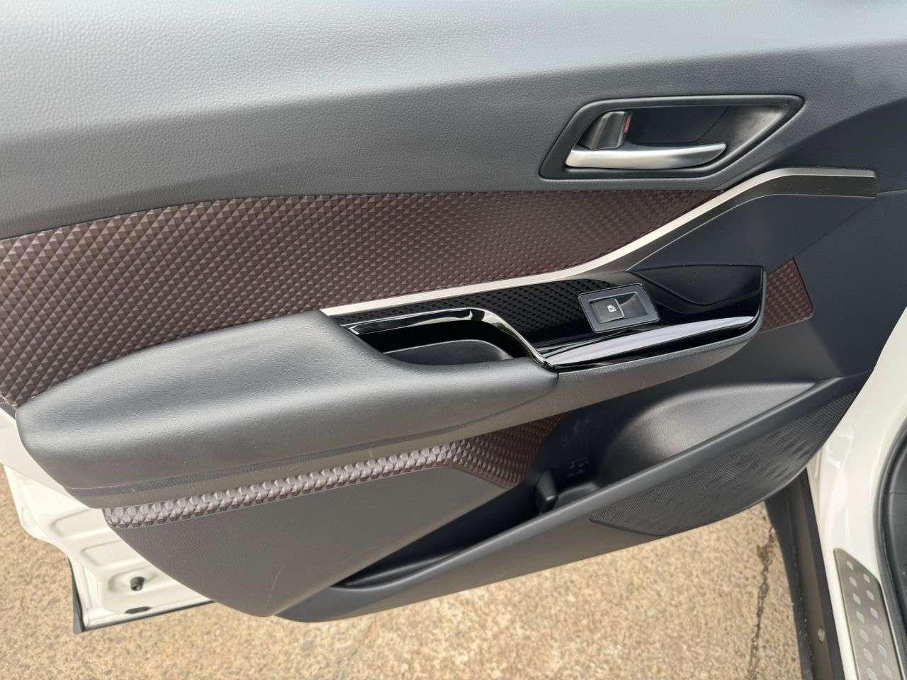 2019 TOYOTA C-HR 2019 TOYOTA C-HR