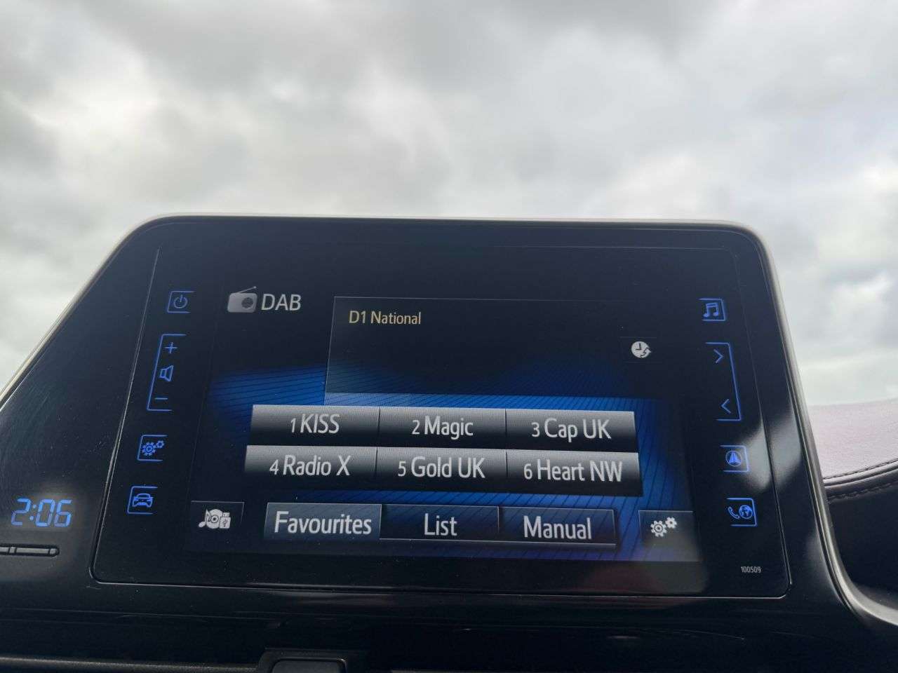 2019 TOYOTA C-HR 2019 TOYOTA C-HR