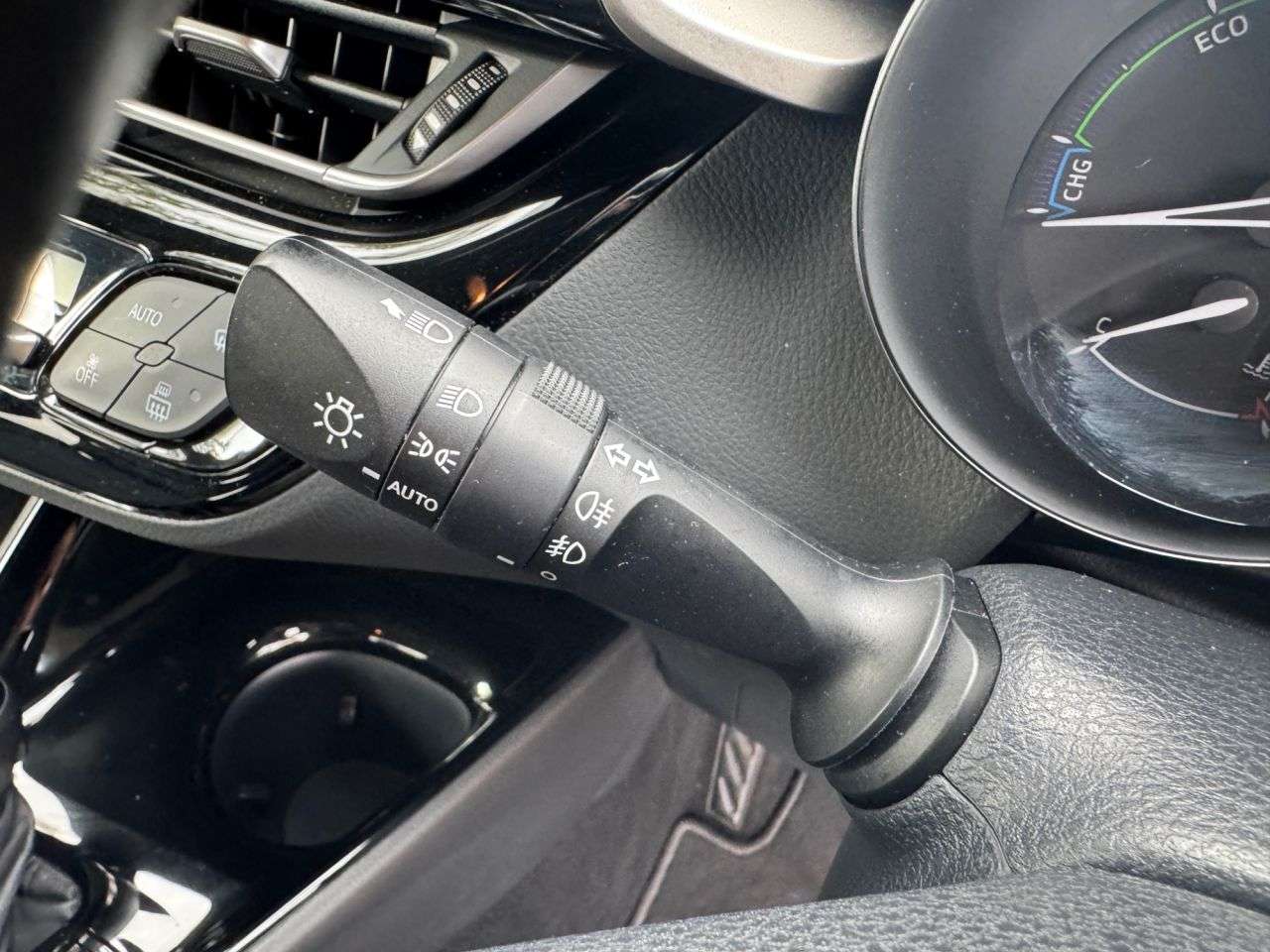 2019 TOYOTA C-HR 2019 TOYOTA C-HR