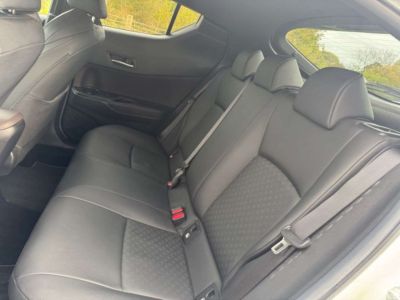 2019 TOYOTA C-HR 2019 TOYOTA C-HR