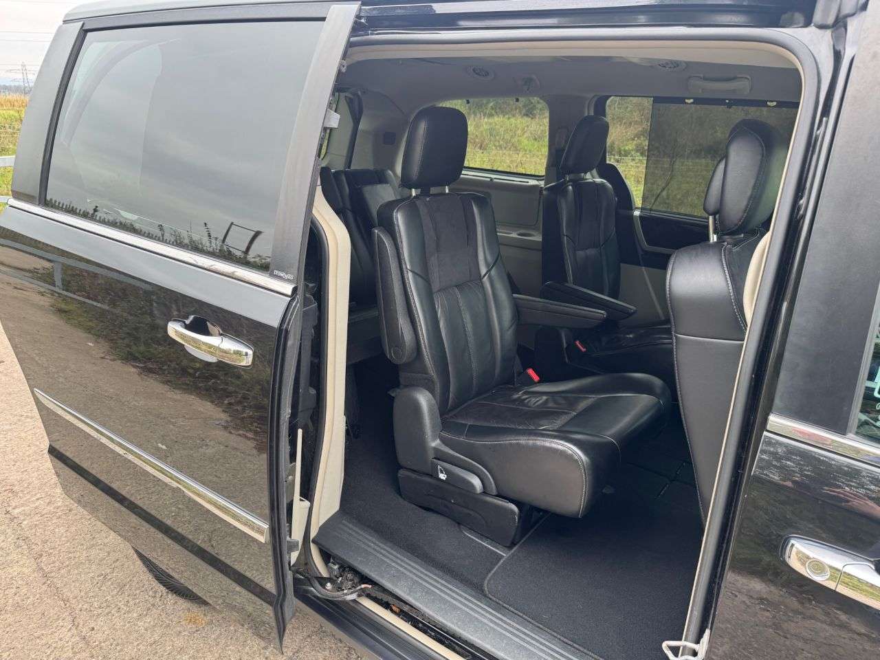 2013 CHRYSLER GRAND VOYAGER 2013 CHRYSLER GRAND VOYAGER