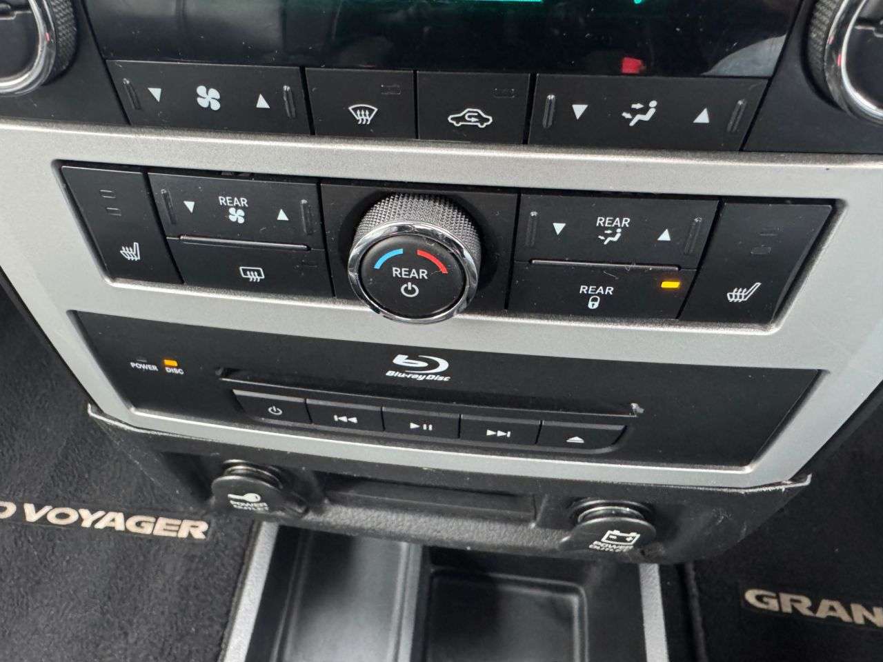 2013 CHRYSLER GRAND VOYAGER 2013 CHRYSLER GRAND VOYAGER