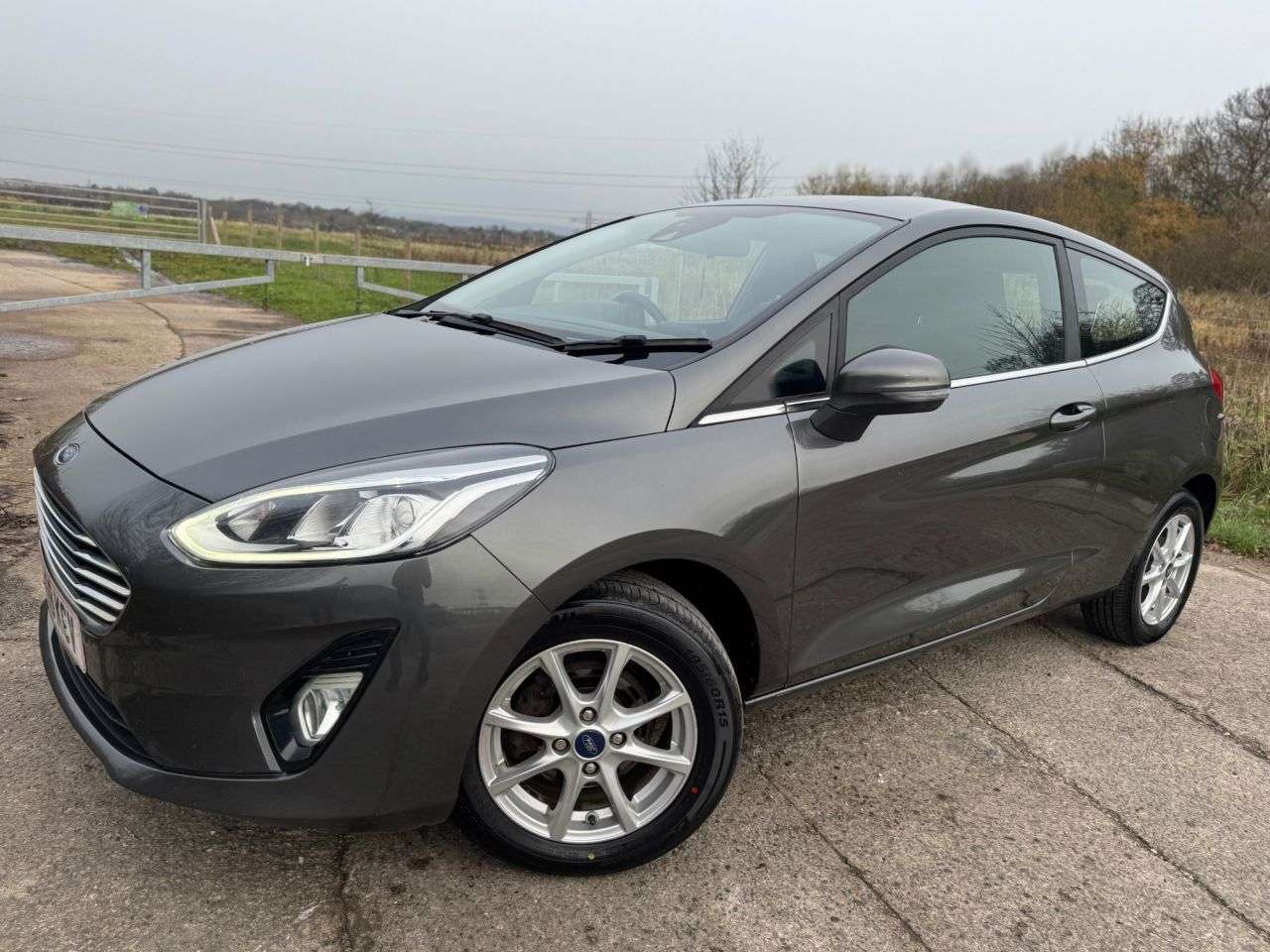 A 2018 FORD FIESTA 1.1 Ti-VCT Zetec Hatchback 3dr Petrol Manual Euro 6 (s/s) (85 ps) A 2018 FORD FIESTA 1.1 Ti-VCT Zetec Hatchback 3dr Petrol Manual Euro 6 (s/s) (85 ps)