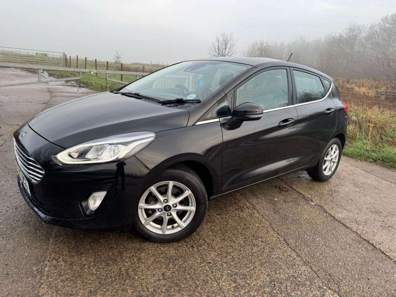 A 2017 FORD FIESTA 1.5 TDCi Zetec Hatchback 5dr Diesel Manual Euro 6 (s/s) (85 ps) A 2017 FORD FIESTA 1.5 TDCi Zetec Hatchback 5dr Diesel Manual Euro 6 (s/s) (85 ps)