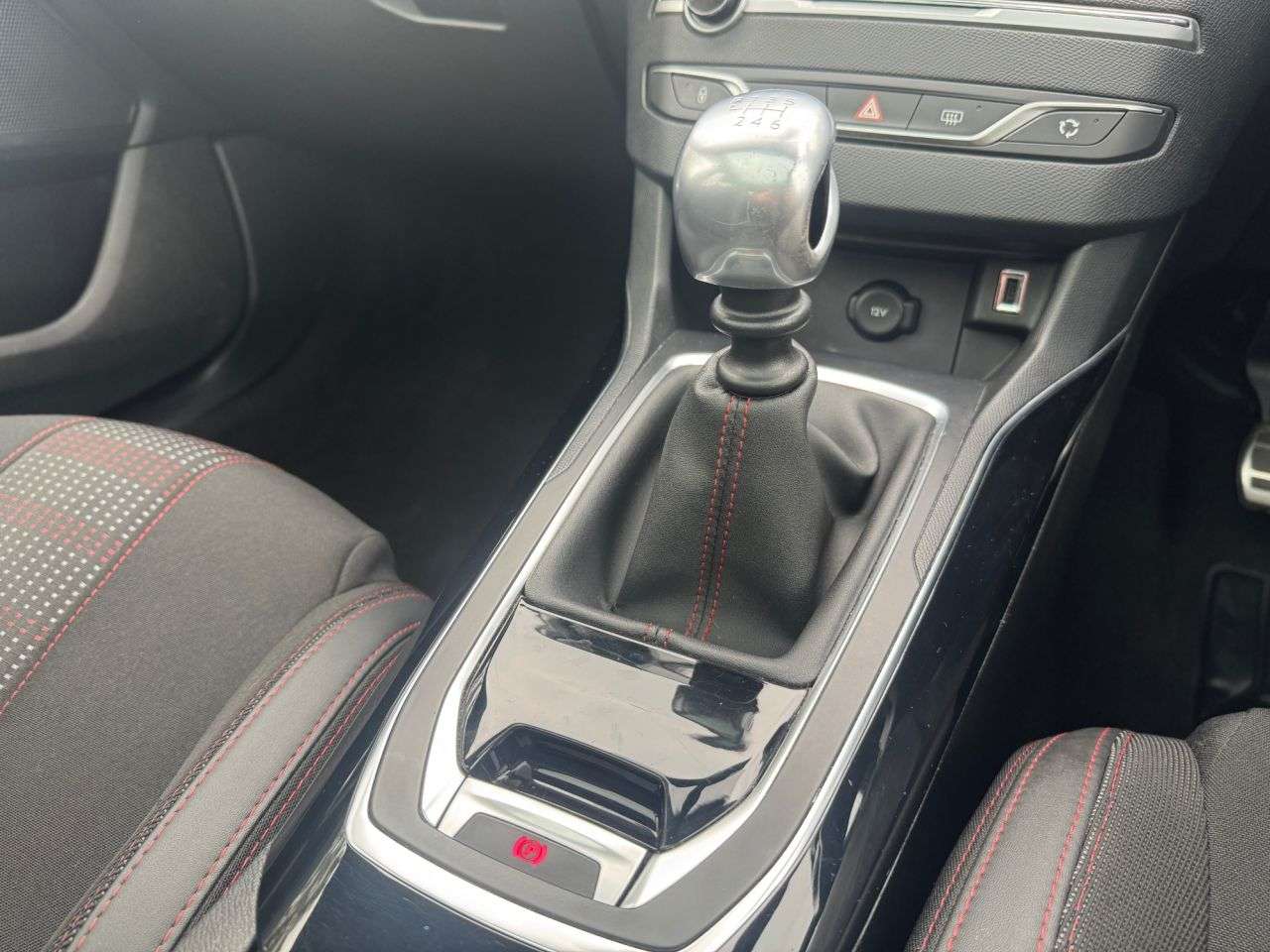 2018 PEUGEOT 308 2018 PEUGEOT 308