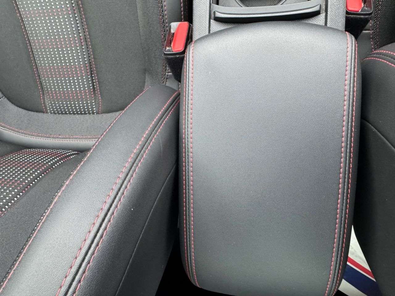 2018 PEUGEOT 308 2018 PEUGEOT 308