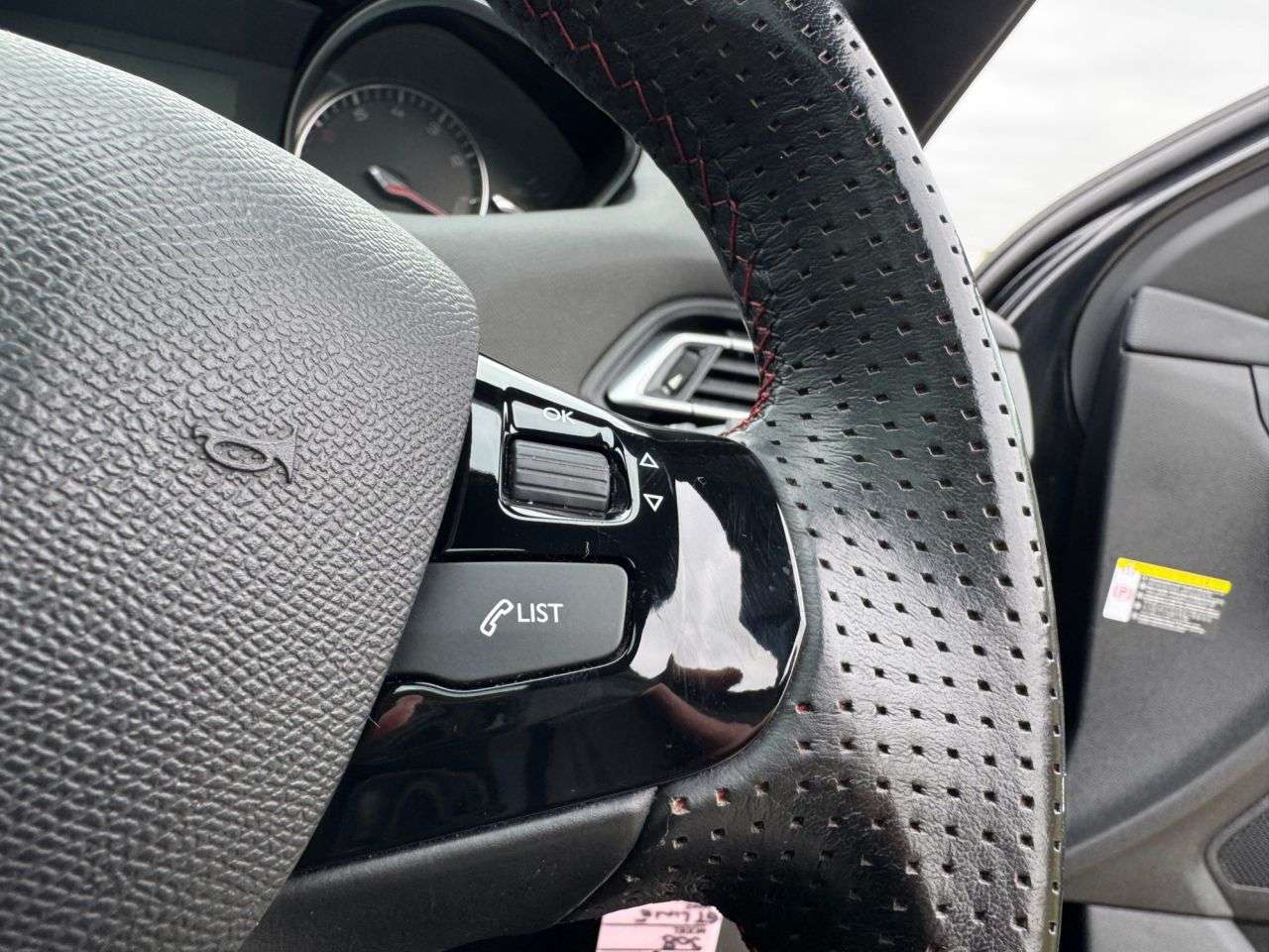 2018 PEUGEOT 308 2018 PEUGEOT 308