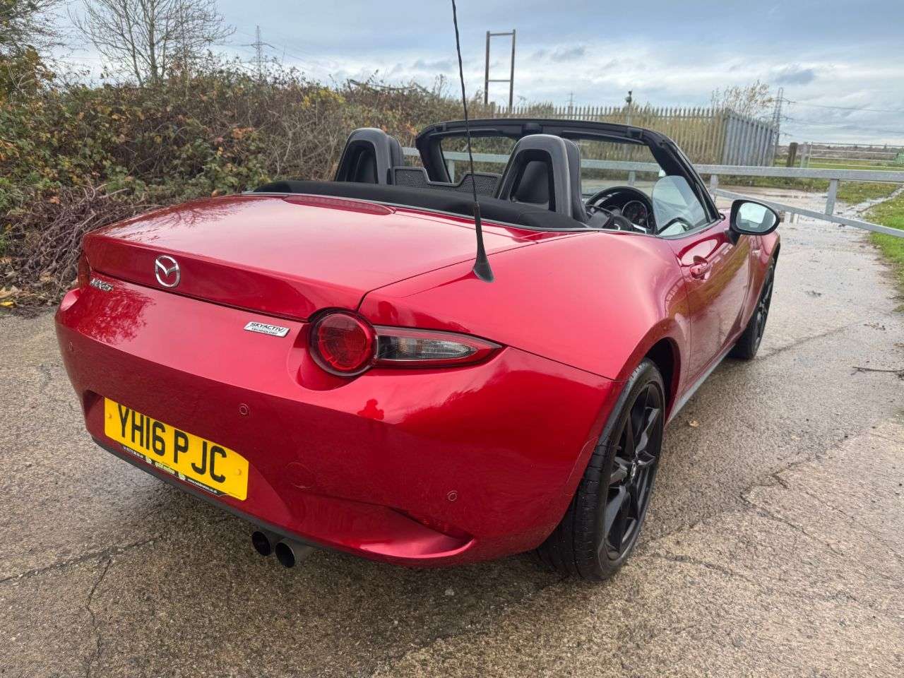 2016 MAZDA MX-5 2016 MAZDA MX-5