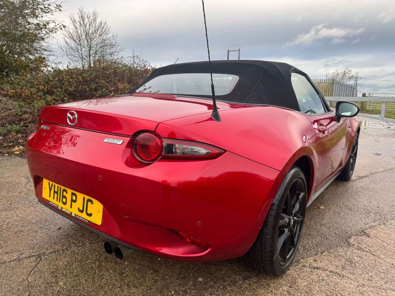 2016 MAZDA MX-5 2016 MAZDA MX-5