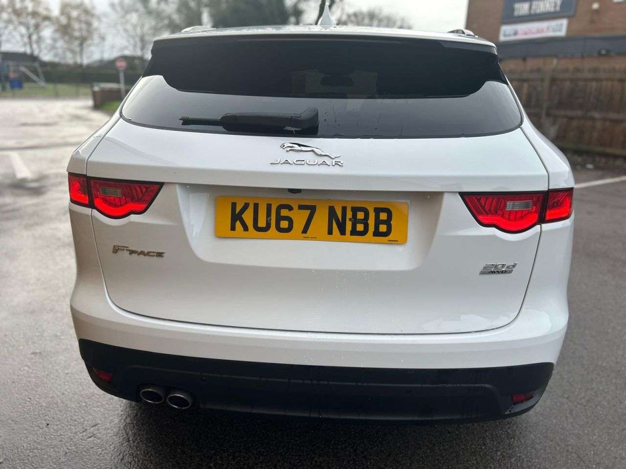 2018 JAGUAR F-PACE 2018 JAGUAR F-PACE