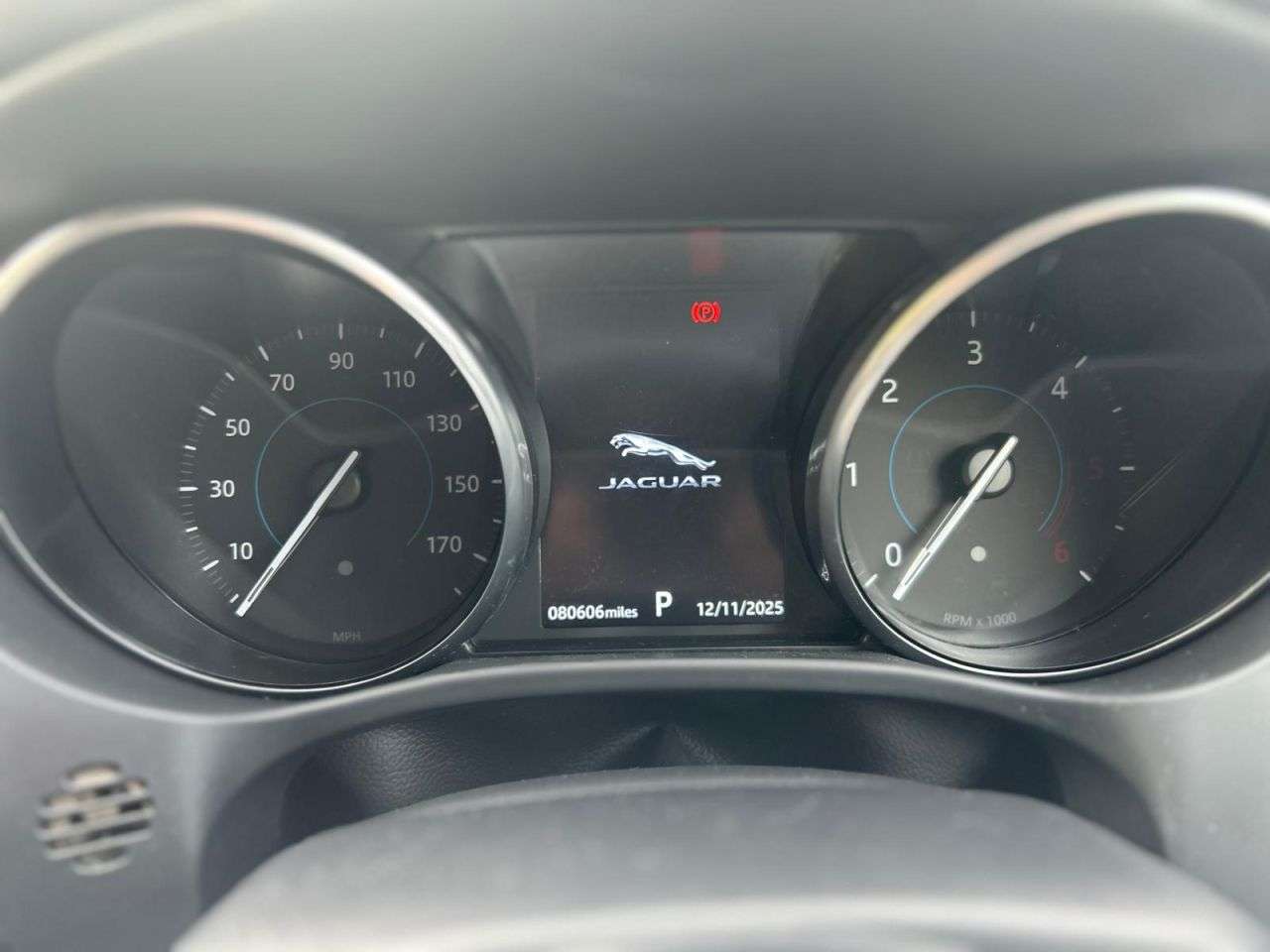 2018 JAGUAR F-PACE 2018 JAGUAR F-PACE