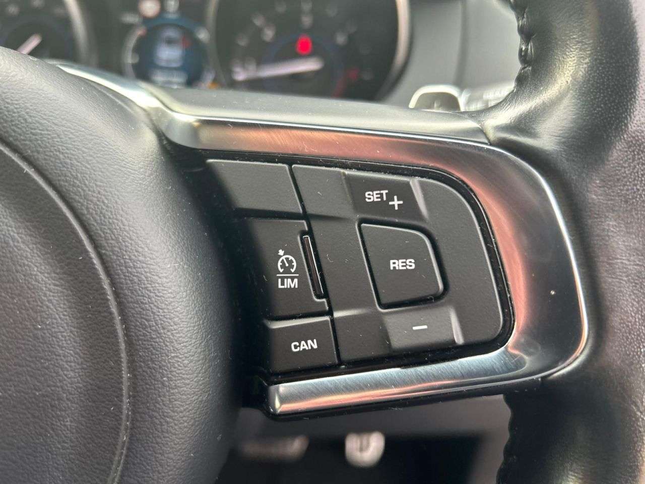 2018 JAGUAR F-PACE 2018 JAGUAR F-PACE