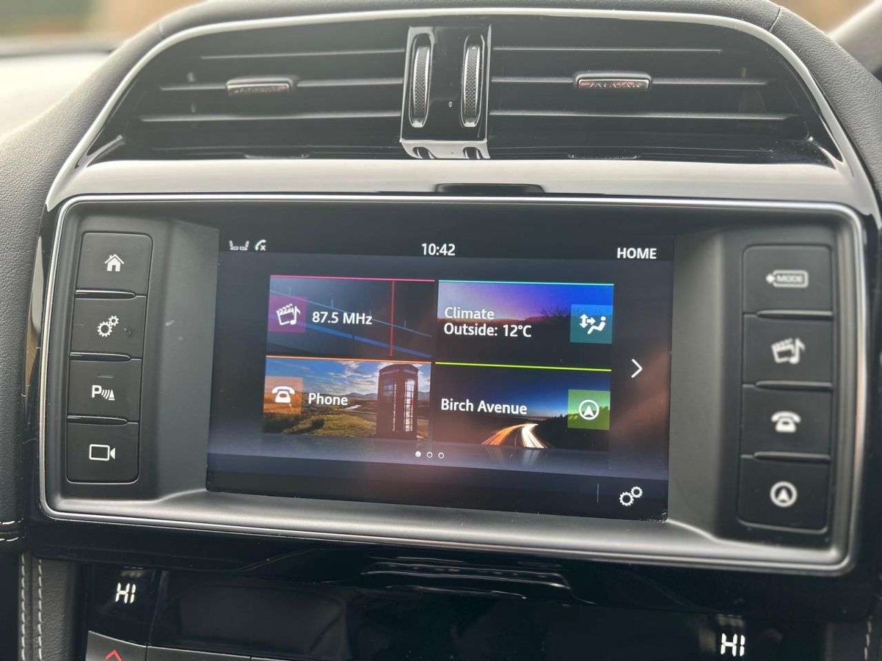 2018 JAGUAR F-PACE 2018 JAGUAR F-PACE