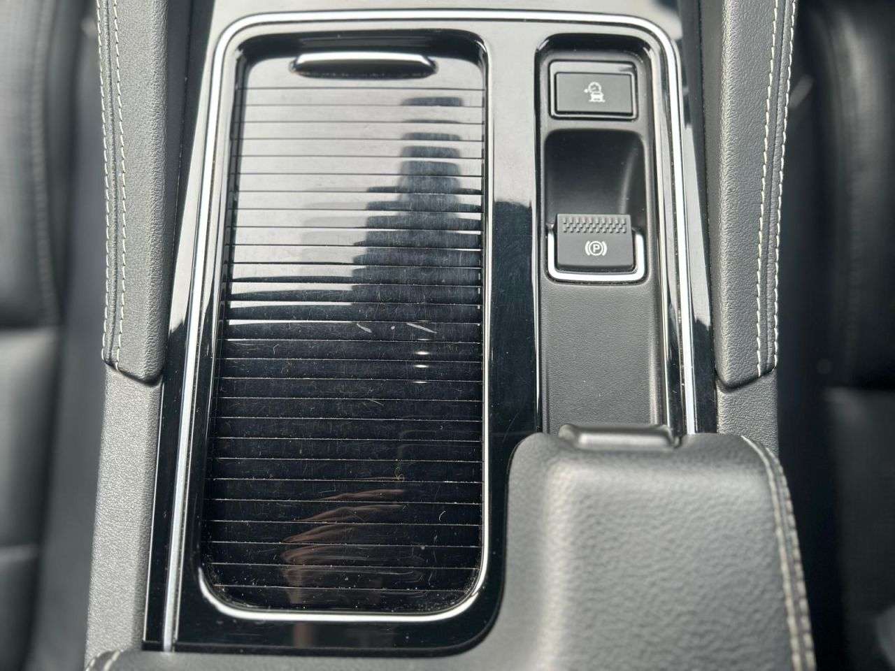 2018 JAGUAR F-PACE 2018 JAGUAR F-PACE