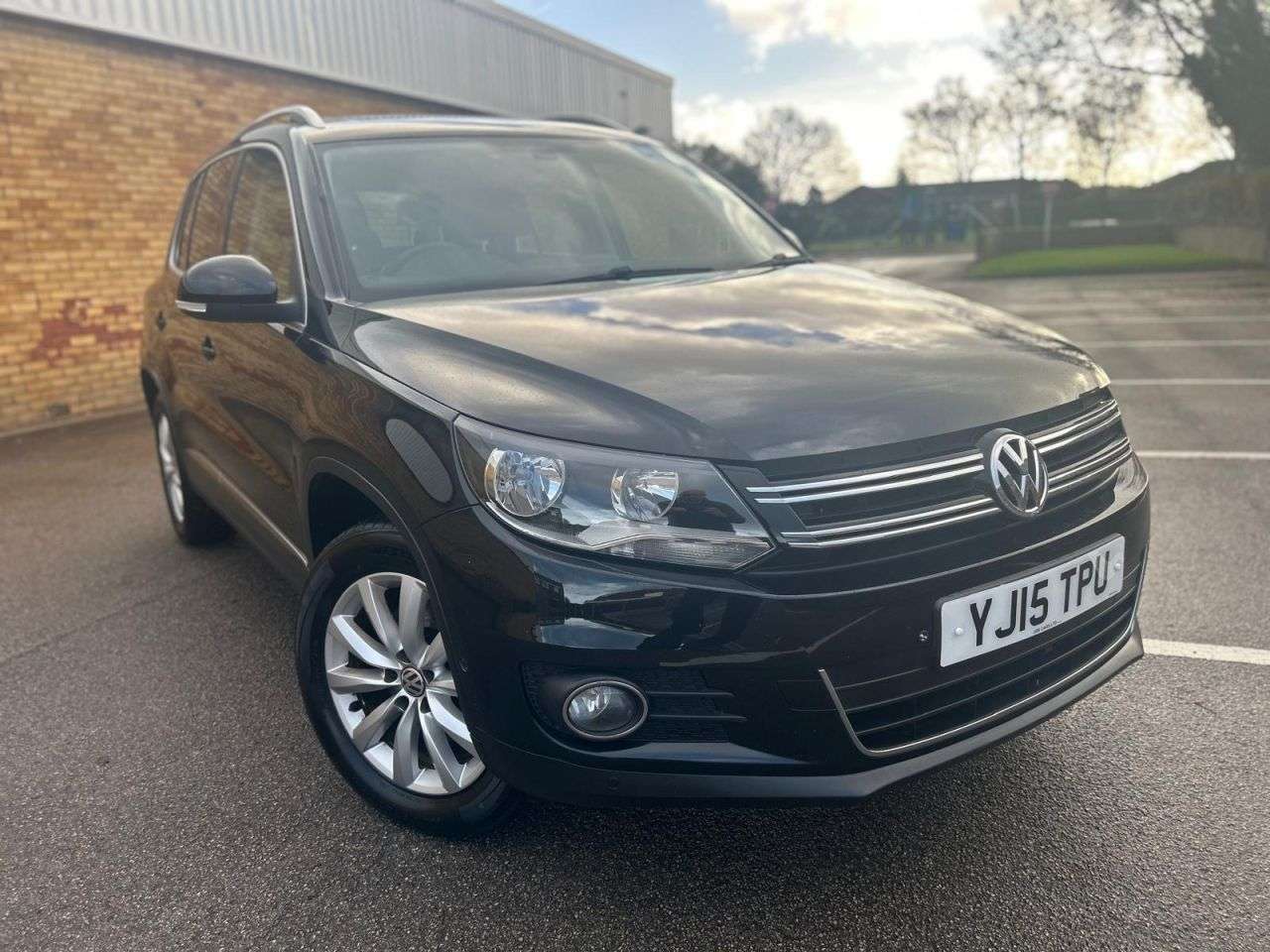 2015 VOLKSWAGEN TIGUAN 2015 VOLKSWAGEN TIGUAN