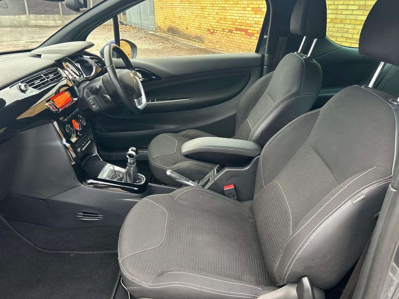 2015 CITROEN DS3 2015 CITROEN DS3