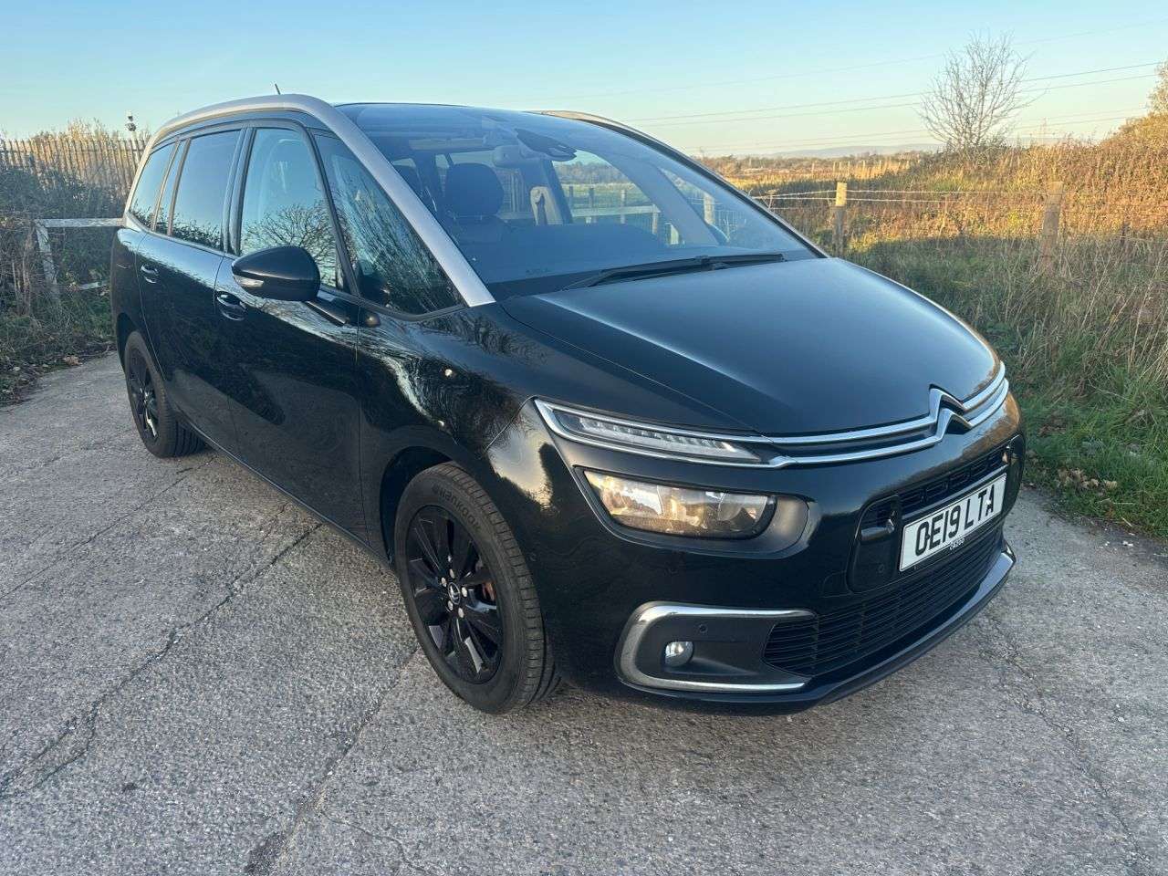 A 2019 CITROEN GRAND C4 SPACETOURER 1.5 BlueHDi Flair MPV 5dr Diesel Manual Euro 6 (s/s) (130 ps) GLASS PANO RO A 2019 CITROEN GRAND C4 SPACETOURER 1.5 BlueHDi Flair MPV 5dr Diesel Manual Euro 6 (s/s) (130 ps) GLASS PANO RO