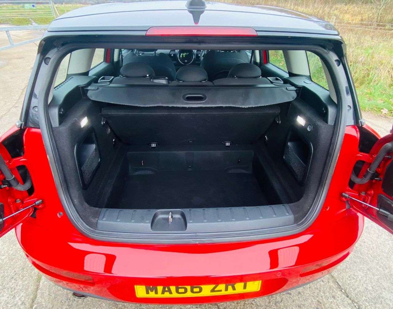 2016 MINI CLUBMAN 2016 MINI CLUBMAN