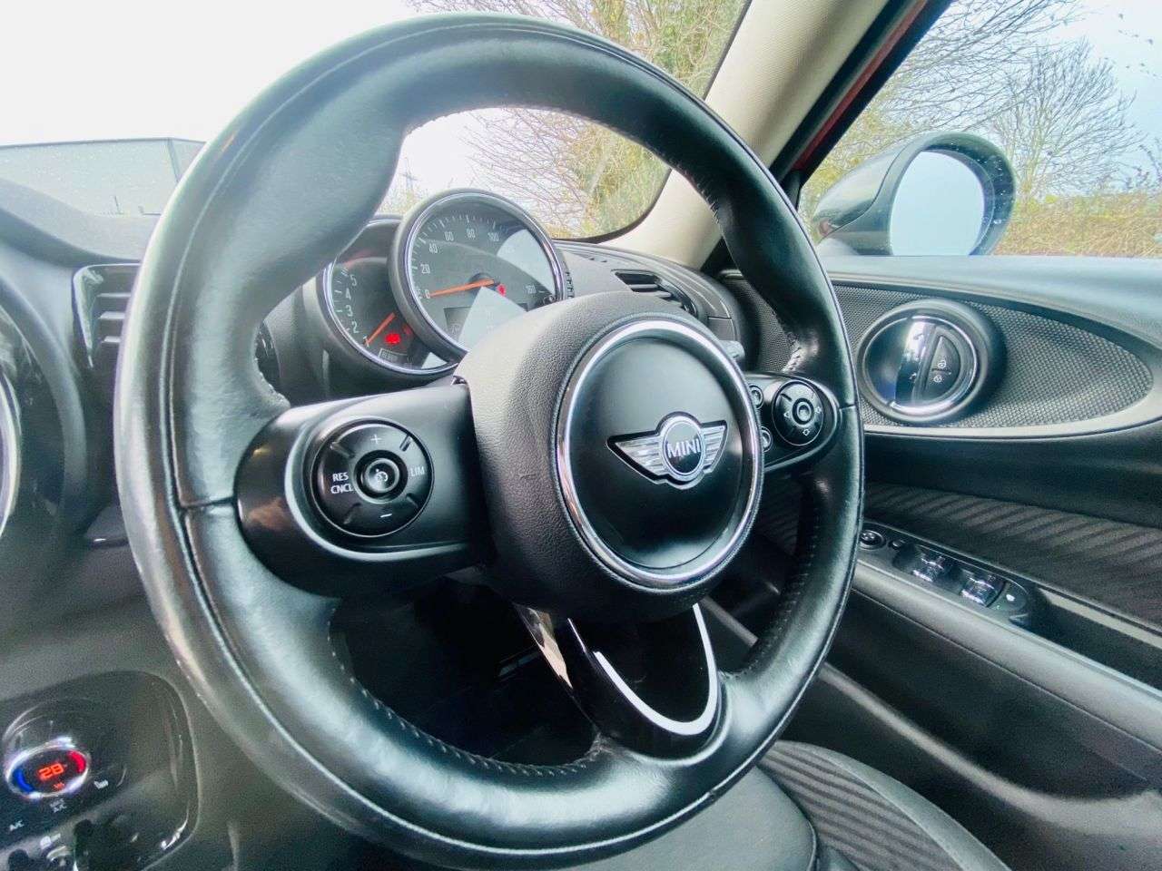 2016 MINI CLUBMAN 2016 MINI CLUBMAN