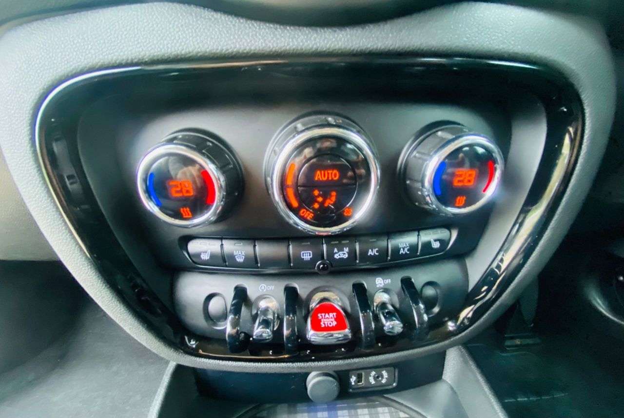 2016 MINI CLUBMAN 2016 MINI CLUBMAN