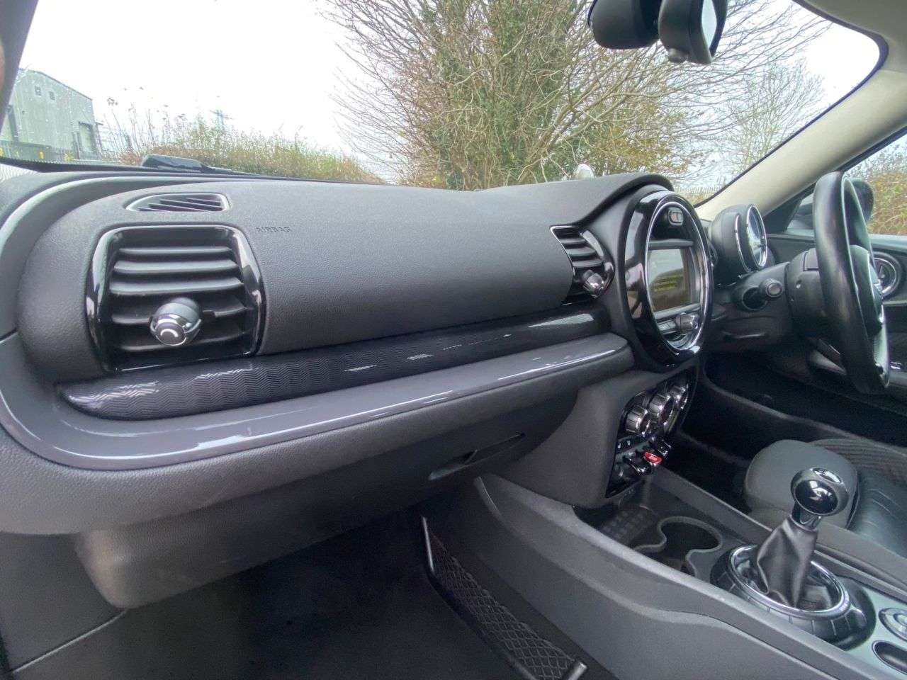 2016 MINI CLUBMAN 2016 MINI CLUBMAN