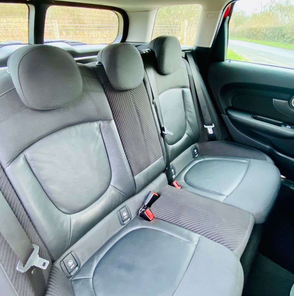 2016 MINI CLUBMAN 2016 MINI CLUBMAN