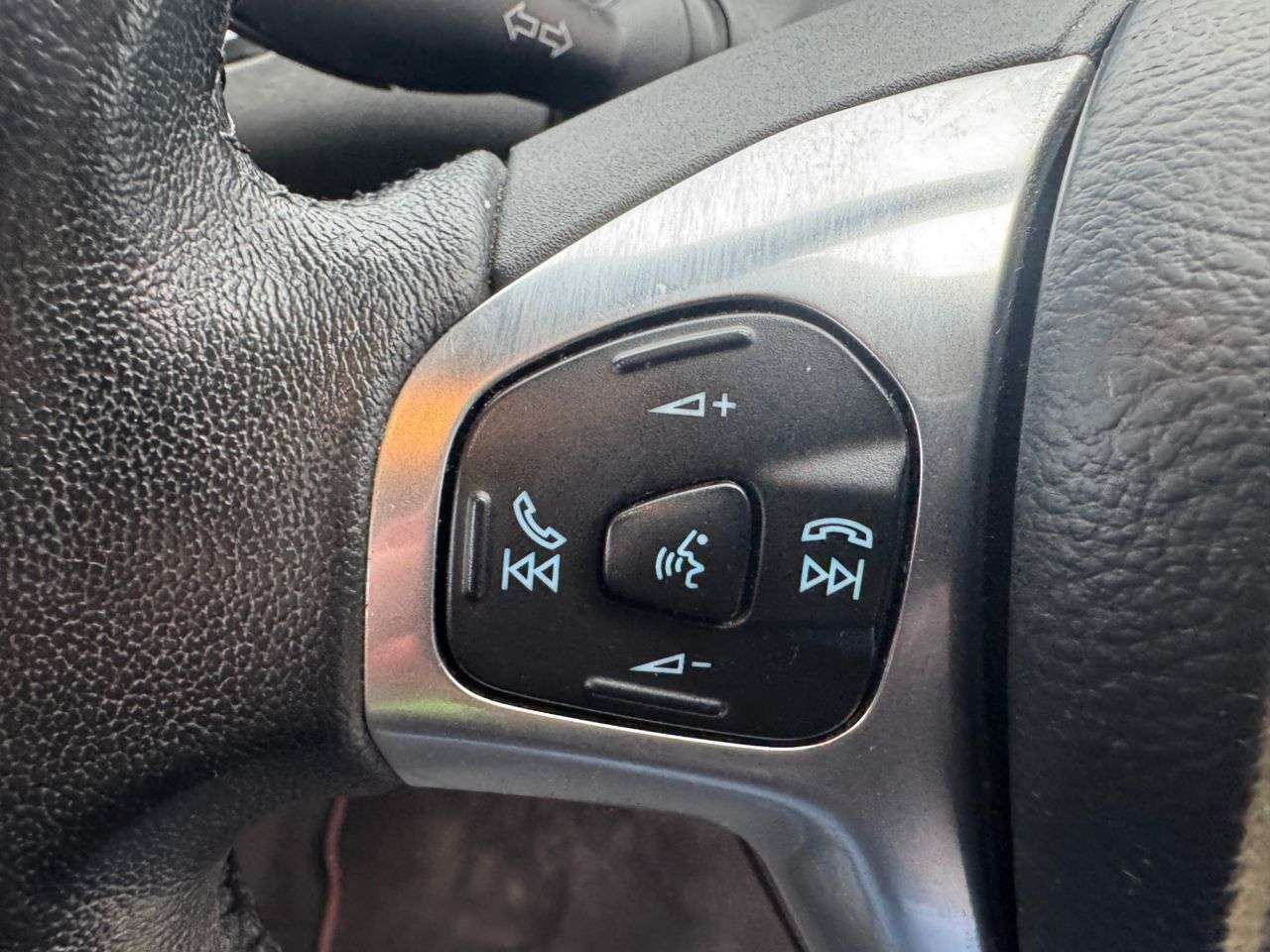 2015 FORD FIESTA 2015 FORD FIESTA