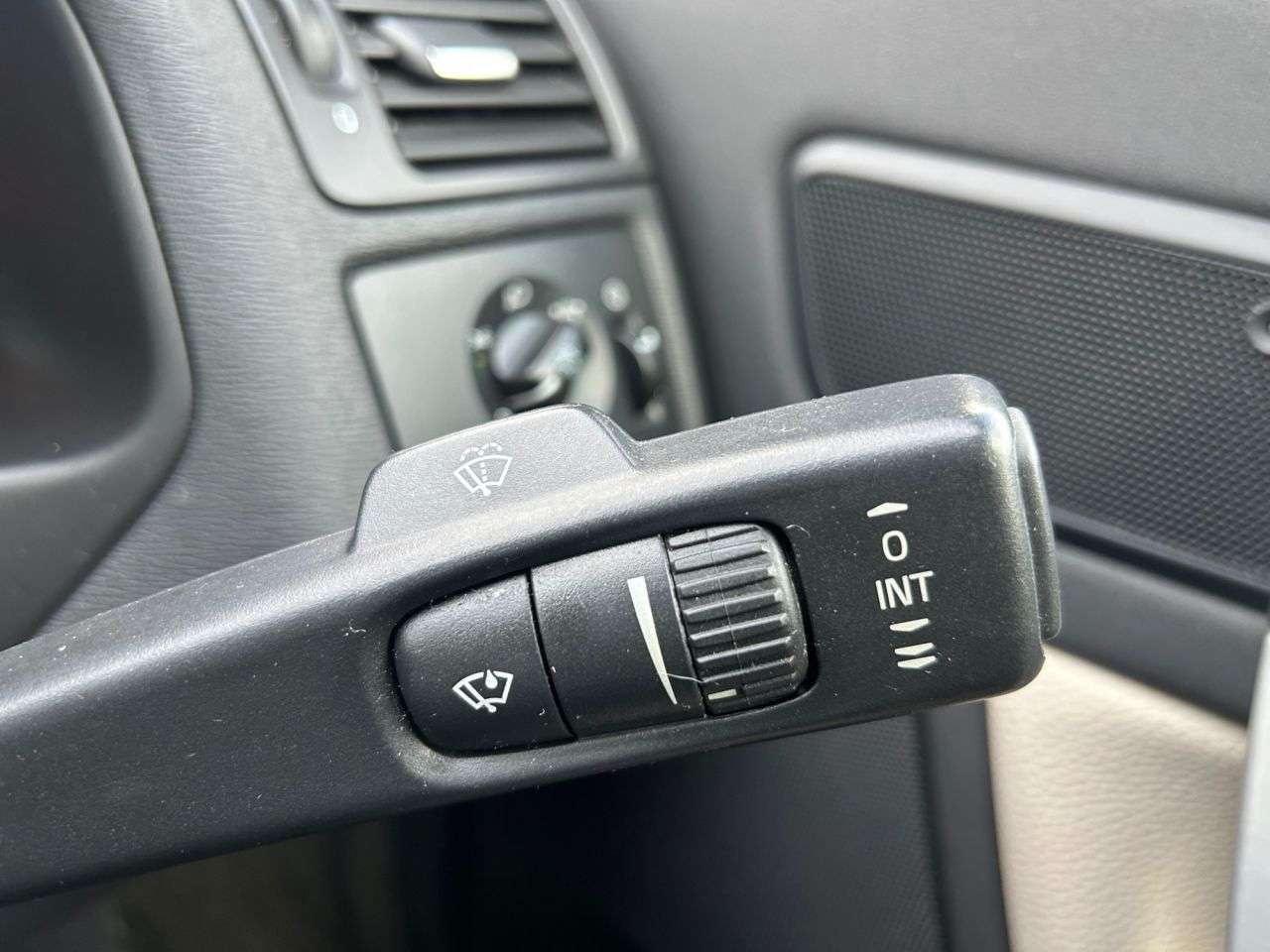 2011 VOLVO C70 2011 VOLVO C70