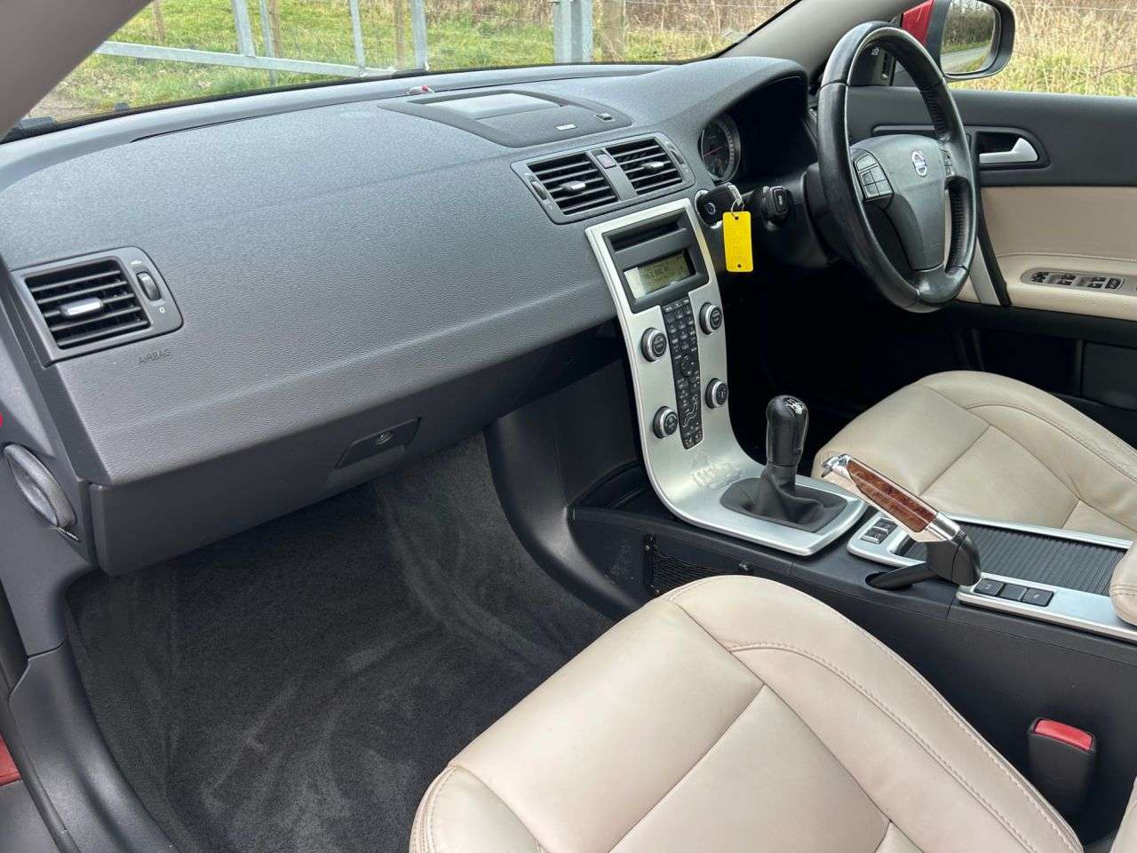 2011 VOLVO C70 2011 VOLVO C70