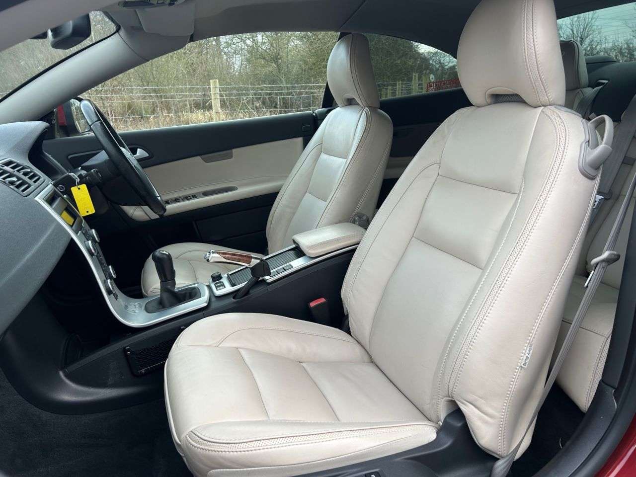 2011 VOLVO C70 2011 VOLVO C70