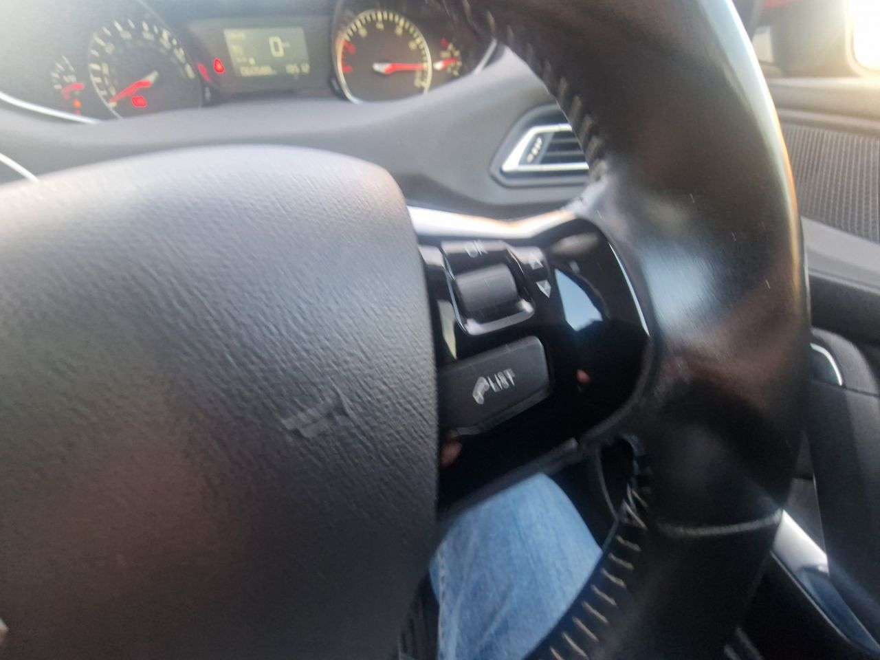 2018 PEUGEOT 308 SW 2018 PEUGEOT 308 SW