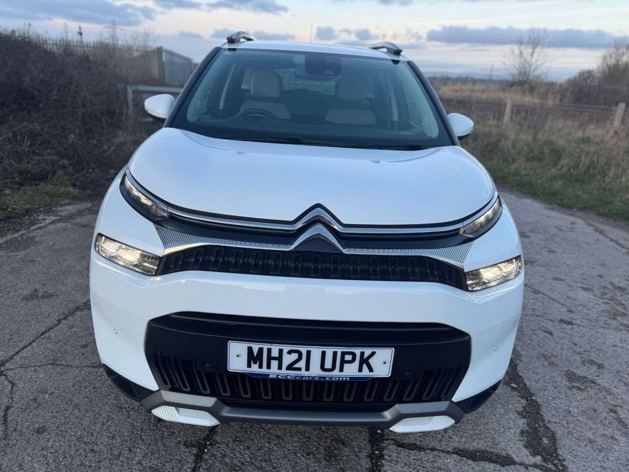 A 2021 CITROEN C3 AIRCROSS 1.2 PureTech Shine Plus SUV 5dr Petrol Manual Euro 6 (s/s) (110 ps) A 2021 CITROEN C3 AIRCROSS 1.2 PureTech Shine Plus SUV 5dr Petrol Manual Euro 6 (s/s) (110 ps)