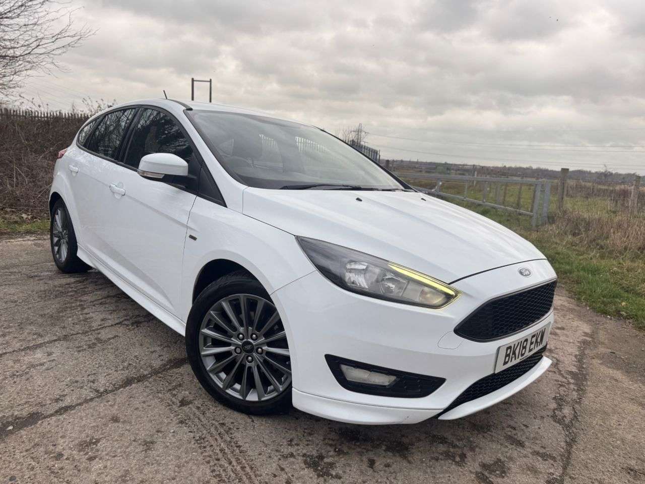 A 2018 FORD FOCUS 1.0T EcoBoost ST-Line Hatchback 5dr Petrol Manual Euro 6 (s/s) (140 ps) A 2018 FORD FOCUS 1.0T EcoBoost ST-Line Hatchback 5dr Petrol Manual Euro 6 (s/s) (140 ps)