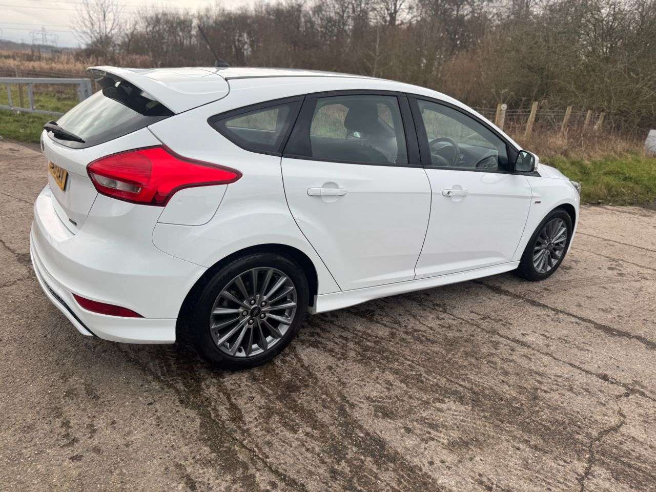 A 2018 FORD FOCUS 1.0T EcoBoost ST-Line Hatchback 5dr Petrol Manual Euro 6 (s/s) (140 ps) A 2018 FORD FOCUS 1.0T EcoBoost ST-Line Hatchback 5dr Petrol Manual Euro 6 (s/s) (140 ps)