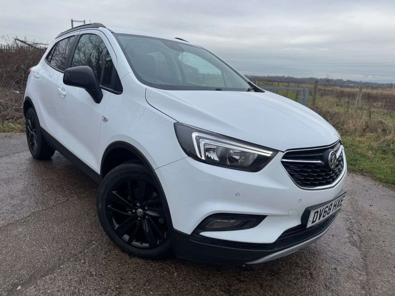 A 2018 VAUXHALL MOKKA X 1.4i Turbo ecoTEC Active SUV 5dr Petrol Manual Euro 6 (s/s) (140 ps) A 2018 VAUXHALL MOKKA X 1.4i Turbo ecoTEC Active SUV 5dr Petrol Manual Euro 6 (s/s) (140 ps)