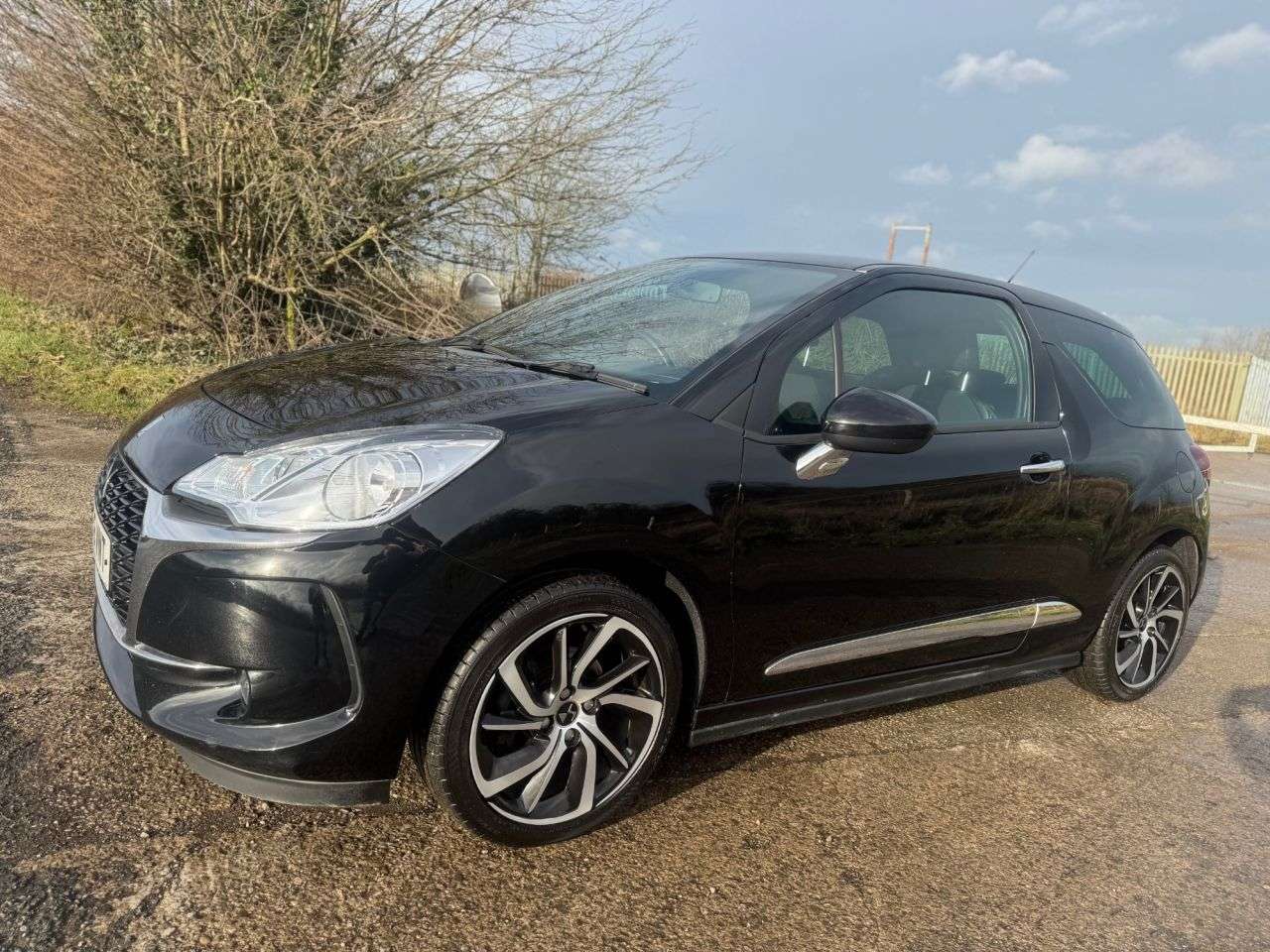 2018 DS AUTOMOBILES DS 3 2018 DS AUTOMOBILES DS 3