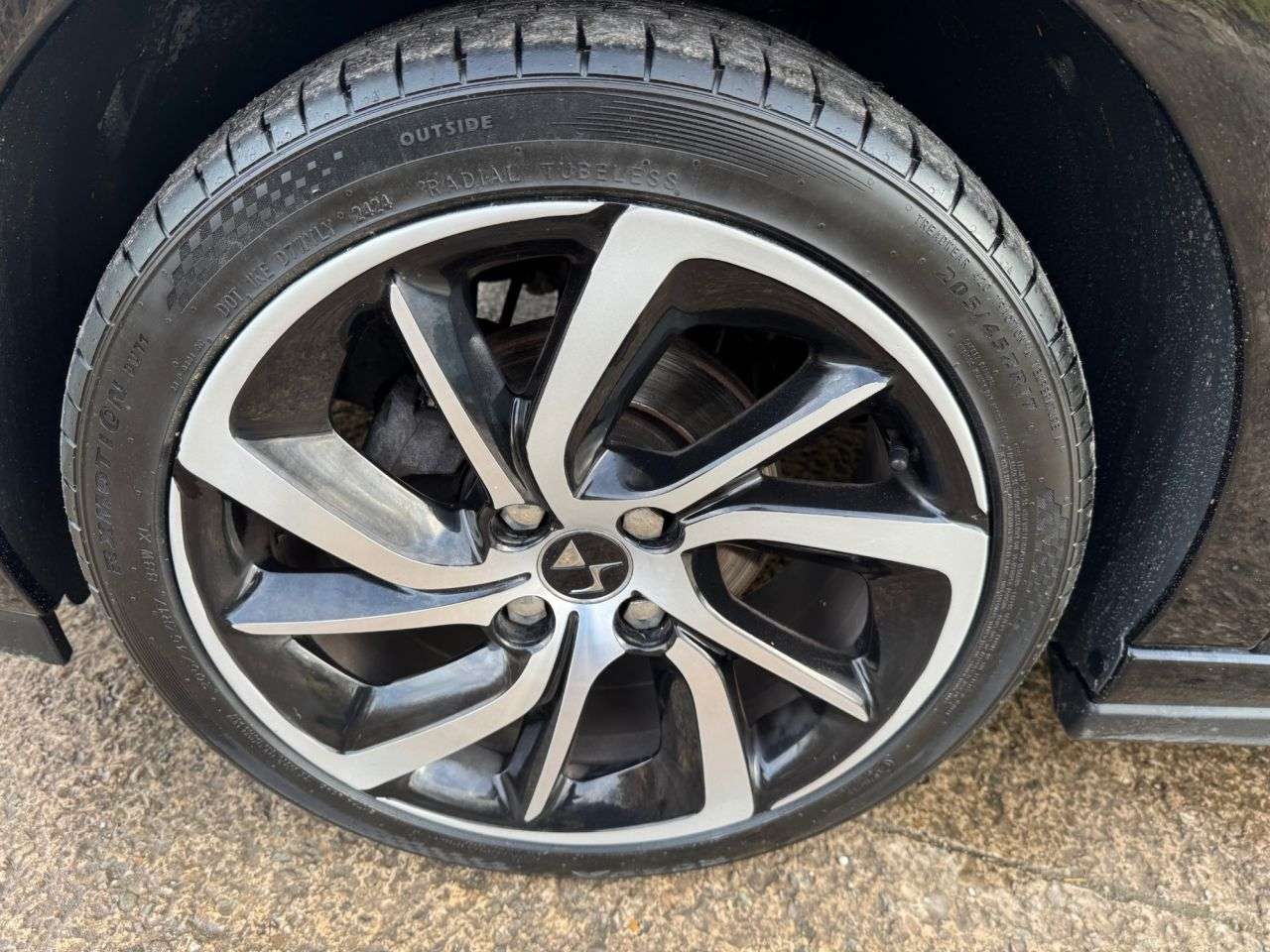 2018 DS AUTOMOBILES DS 3 2018 DS AUTOMOBILES DS 3