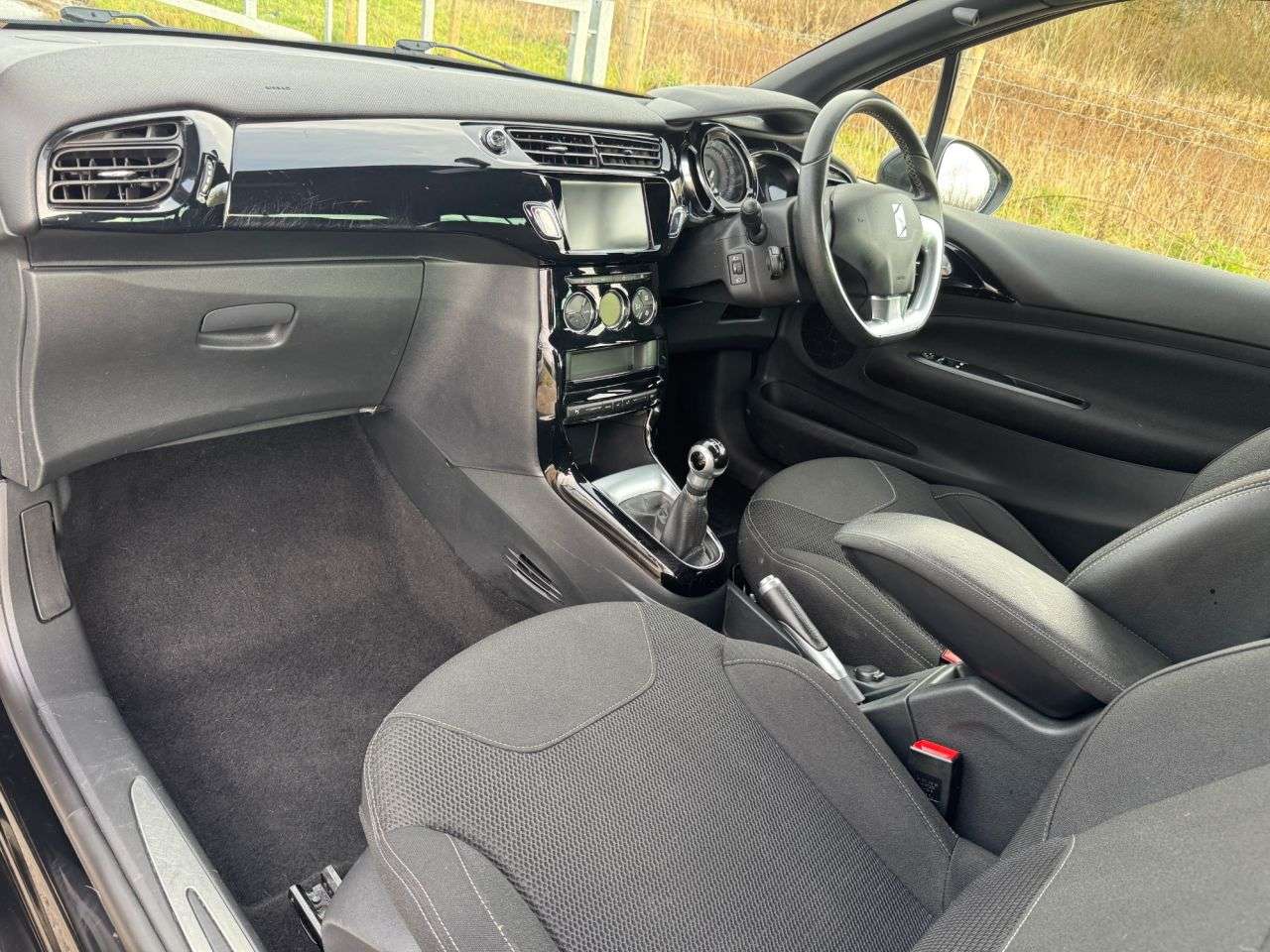 2018 DS AUTOMOBILES DS 3 2018 DS AUTOMOBILES DS 3