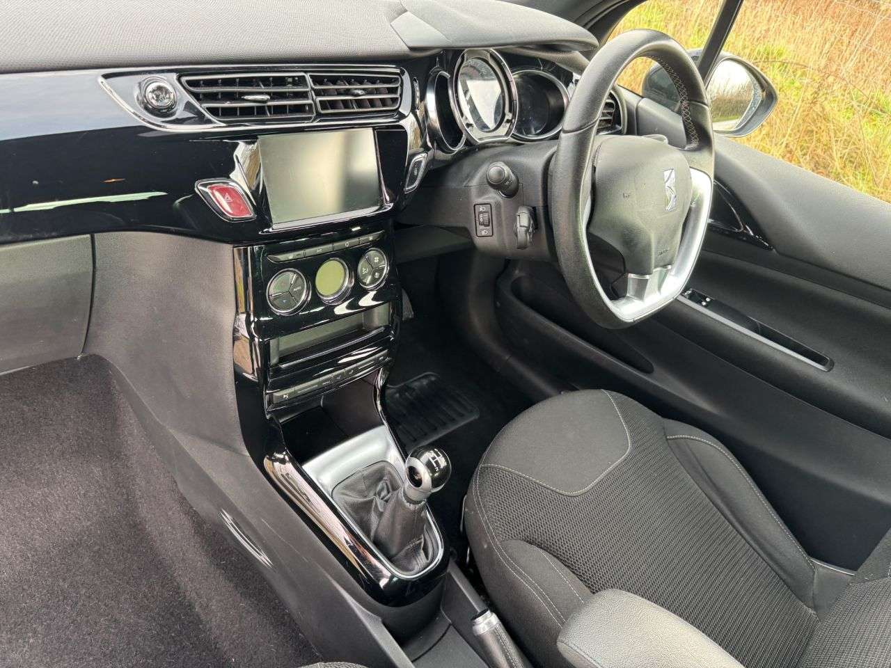 2018 DS AUTOMOBILES DS 3 2018 DS AUTOMOBILES DS 3