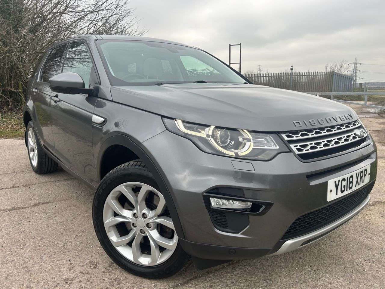 A 2018 LAND ROVER DISCOVERY SPORT 2.0 SD4 HSE SUV 5dr Diesel Auto 4WD Euro 6 (s/s) (240 ps) A 2018 LAND ROVER DISCOVERY SPORT 2.0 SD4 HSE SUV 5dr Diesel Auto 4WD Euro 6 (s/s) (240 ps)