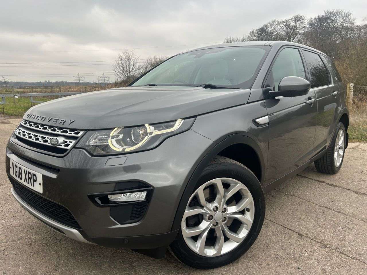A 2018 LAND ROVER DISCOVERY SPORT 2.0 SD4 HSE SUV 5dr Diesel Auto 4WD Euro 6 (s/s) (240 ps) A 2018 LAND ROVER DISCOVERY SPORT 2.0 SD4 HSE SUV 5dr Diesel Auto 4WD Euro 6 (s/s) (240 ps)